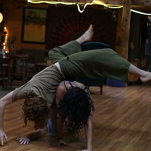 Contact Improvisation Fundamentals Series – Weds Oct 28-Nov 18, 2026